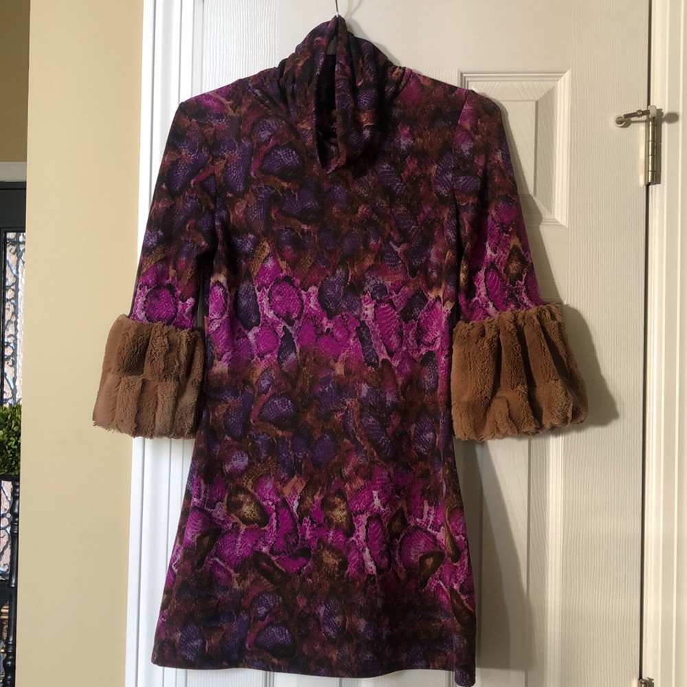 Beautiful purple/brown dress with fur sleeves. XS & fits snugly.